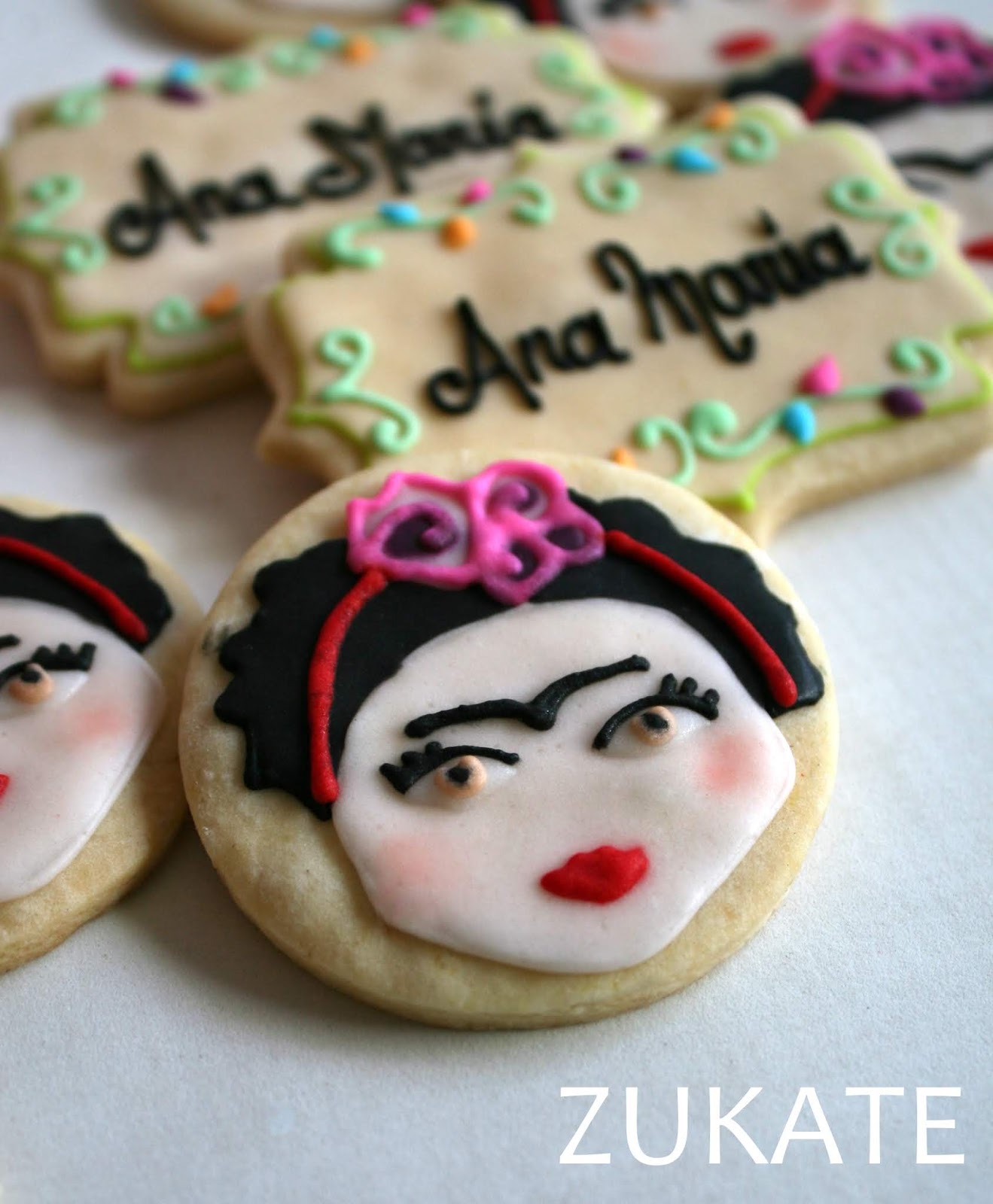 MESA DULCE DE FRIDA KAHLO PARA ANA MARÍA ZUKATE