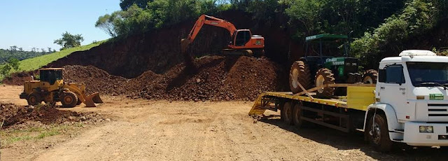 Mato Rico: Após as chuvas, Prefeitura intensifica o trabalho de recuperação de estradas