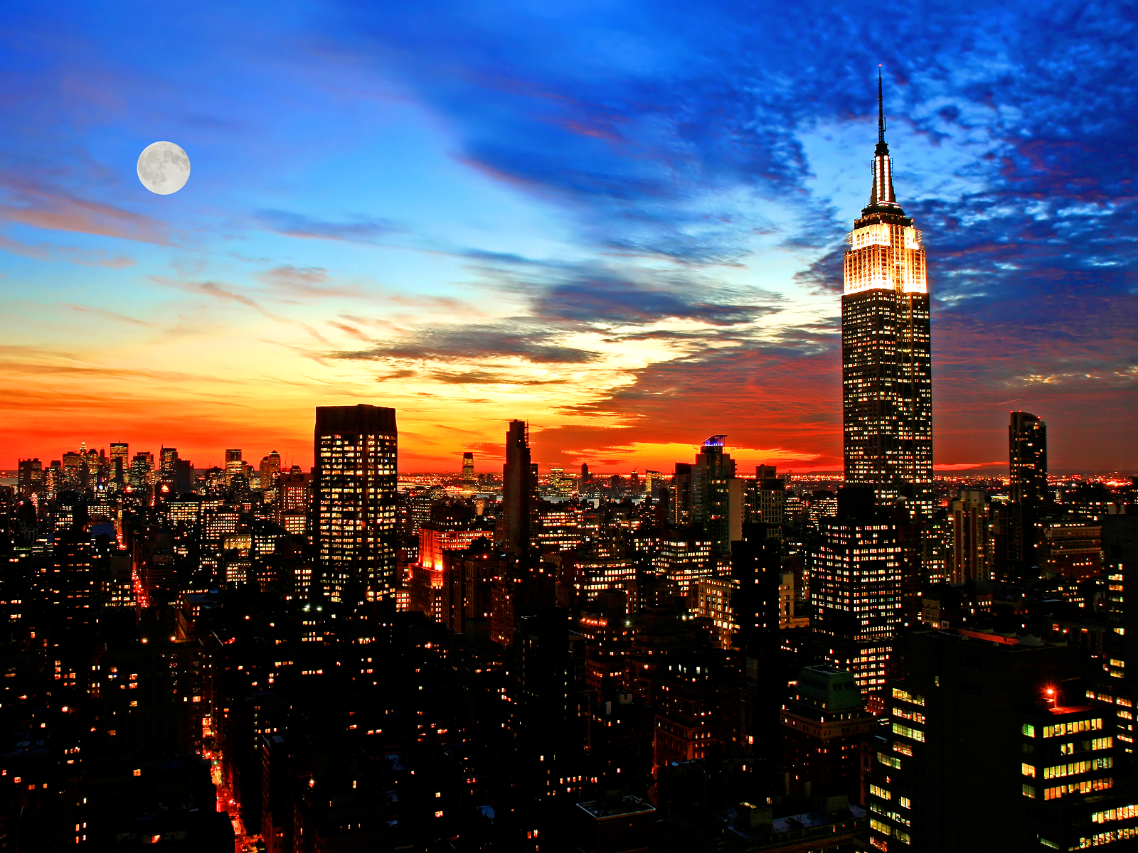 FullMoonSkylineNewYorkTheLongGoodbye.png