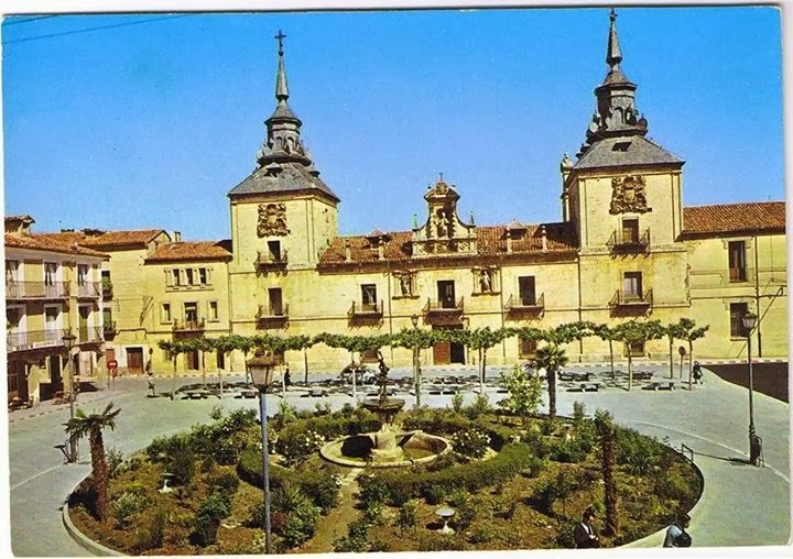 Ecocoloreselburgodeosma La Plaza Mayor Antes De Ser Refor Mada