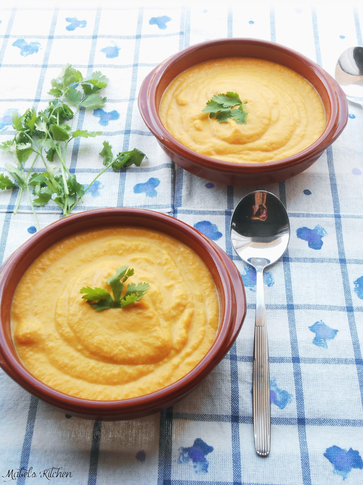 Crema de Curry de Zanahorias y Leche de Coco. - Mabel's Kitchen