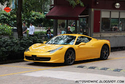 yellow ferrari italia