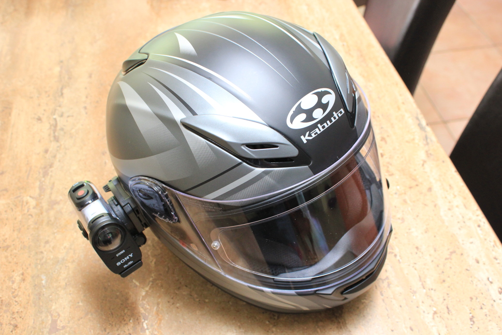 Купить камеру на шлем. VCT-hsm1. Sony fdr3000 на шлем. Камера на шлем мотоцикла Sony.