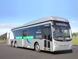 Ônibus híbrido é exposto na conferência Rio+20 2 onibus hibrido rio 20 passageiros