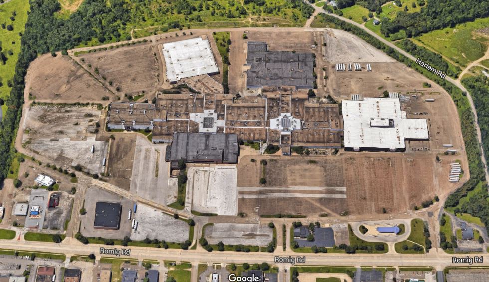 Trip to the Mall Rolling Acres Mall Virtual Reality