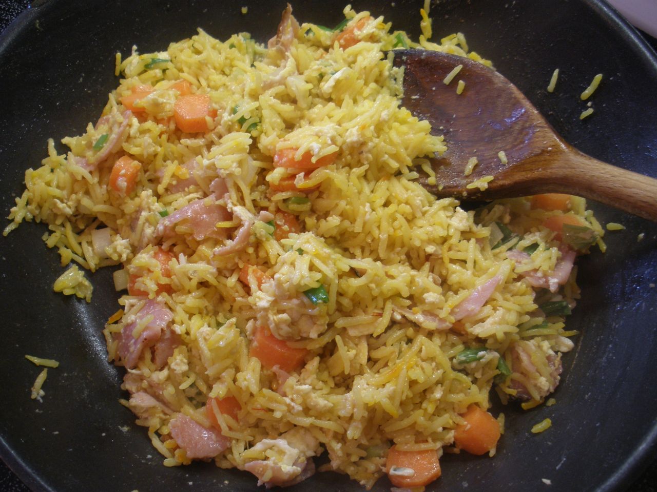 the half cut cook Leftovers 5 Saffron Egg Fried Rice
