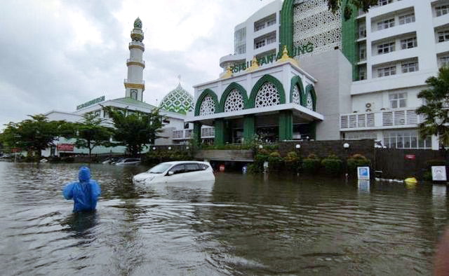 Semarang Masih Banjir, Rumah Sakit Sudah 3 Hari Terendam