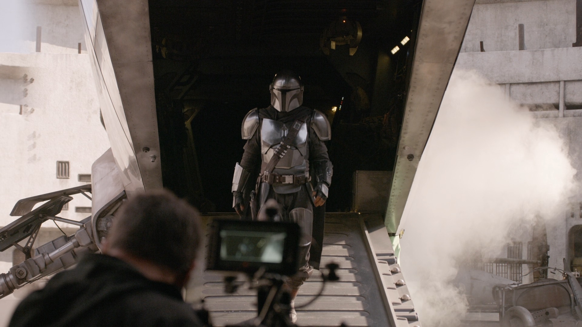 Disney Gallery The Mandalorian VOSE T2x01 720 y 1080 Zippy