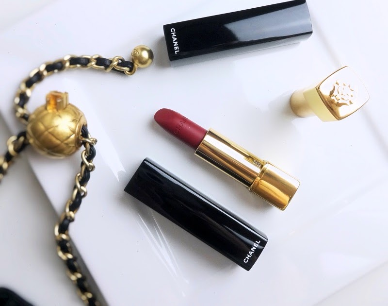 Chanel Les Naturels de Chanel Rouge Allure Lipstick Review, Photos, Swatches