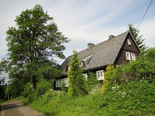 Czarnów, Schronisko „Czartak”.