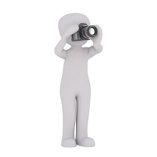 a cartoon character seeing through binocular.