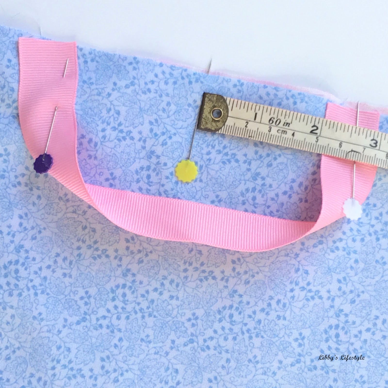 Reading pillow tutorial A quick and easy toddler gift. Libby's