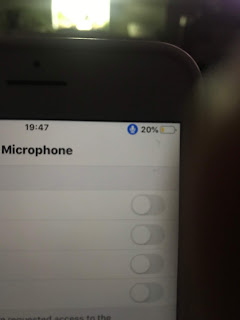 iPhone 7 Blue microphone symbol permanently ON in top bar