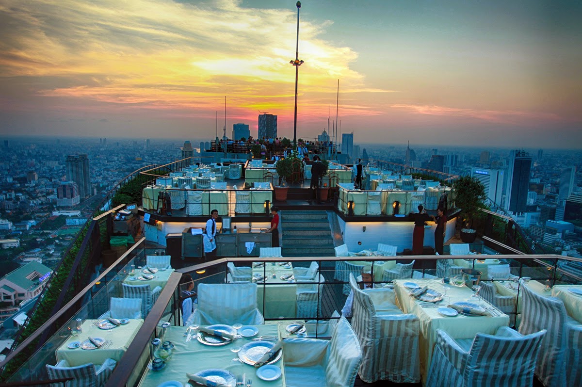 Крыши бангкока. Vertigo Бангкок. Бангкок ресторан на крыше. Бар Вертиго Бангкок. Бангкок Moon Bar.