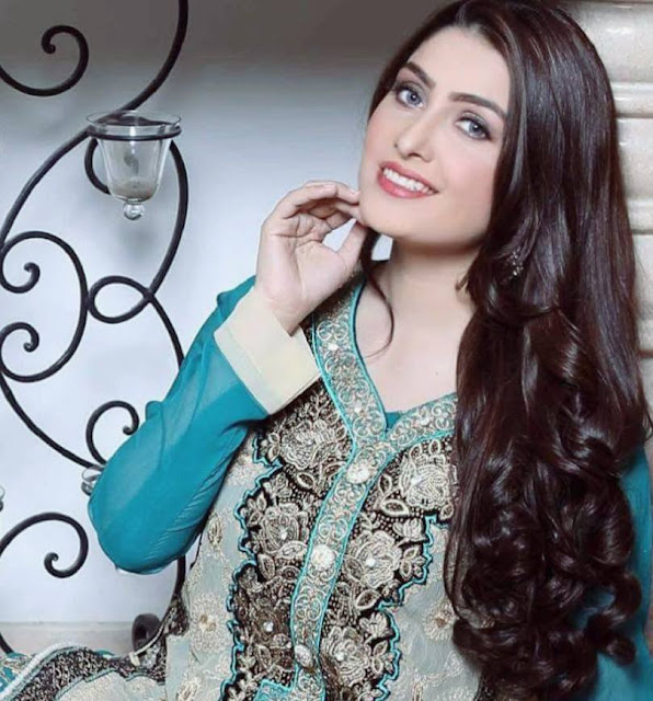 Free Download Pakistani Actress Ayeza Khan HD Images