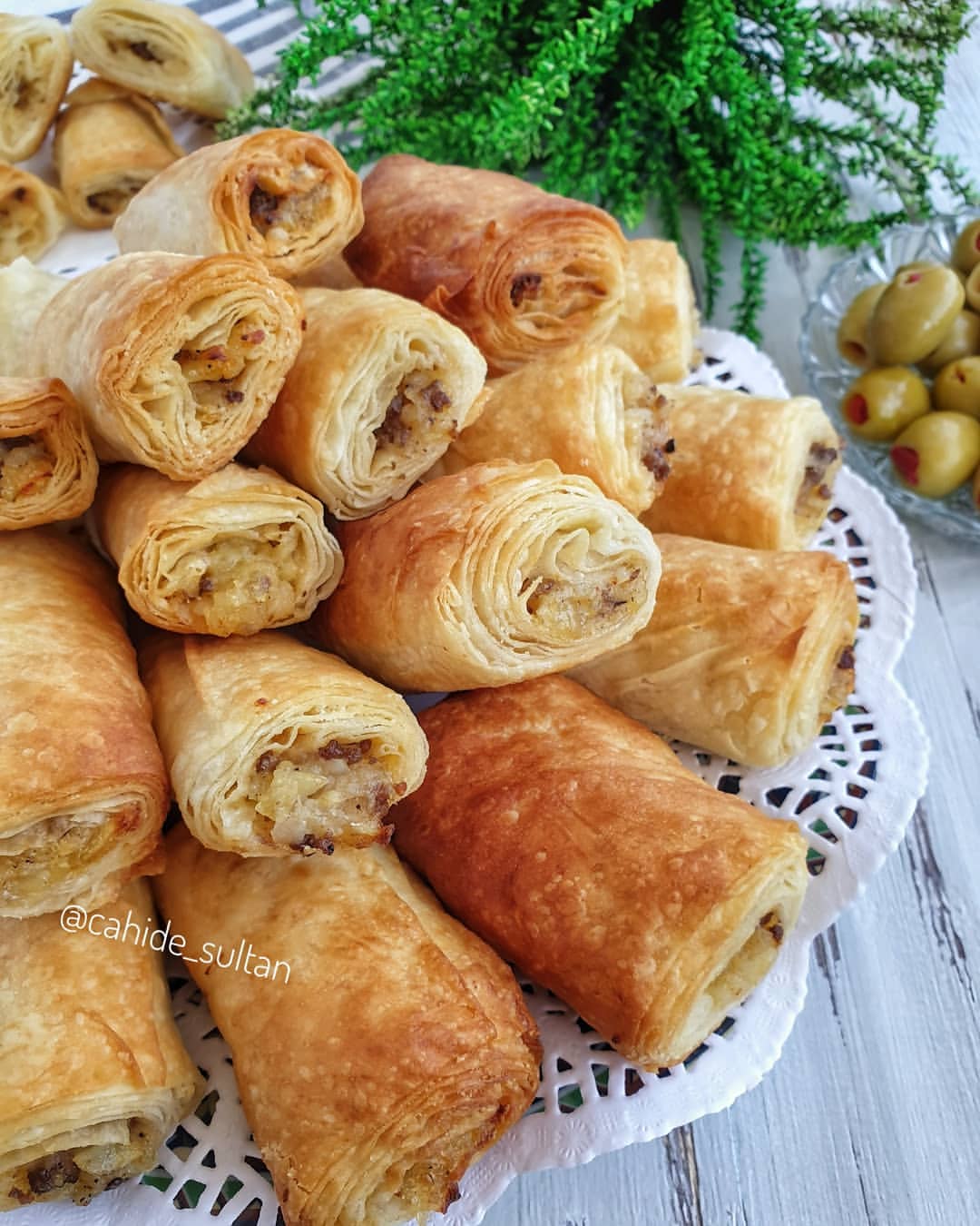 El Açması Tadında Çıtır Börek Pratik Tarifim