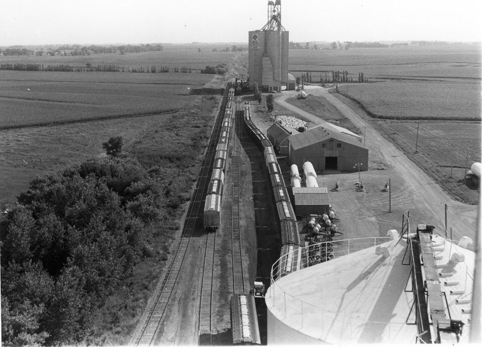 Towns and Nature Ocheyedan, IA Early Slip Form Grain Elevator with