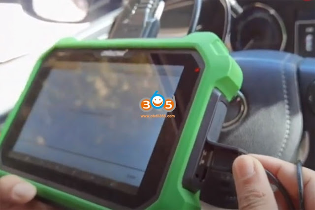 obdstar-key-sim-toyota-akl-13