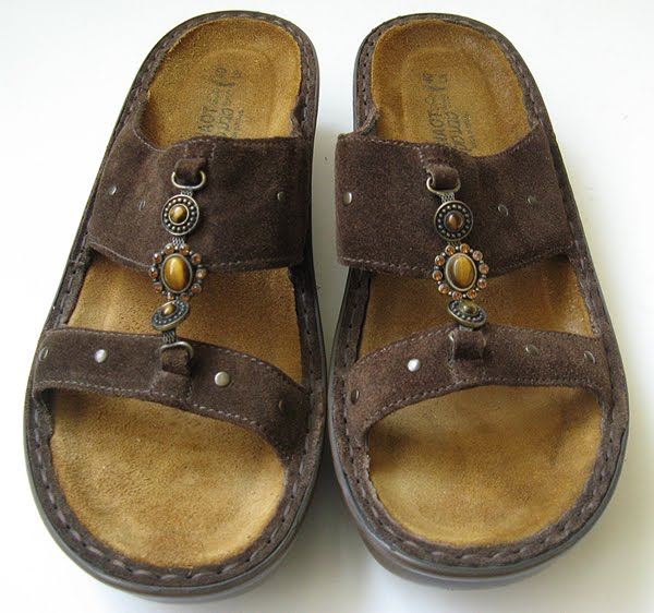 naot size 40