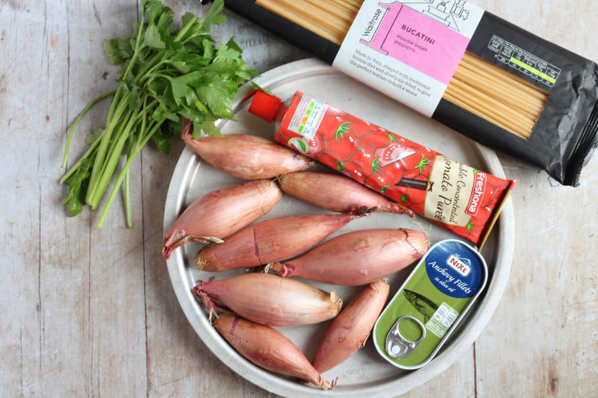 Ingredients for the shallot pasta