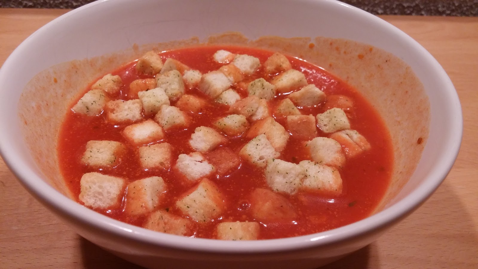 Allerlei Rezepte und mehr: Tomatensuppe mit Croutons