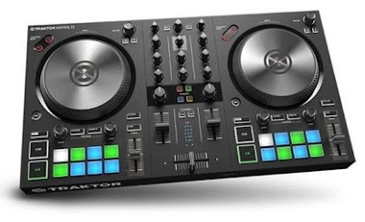 Native instruments traktor kontrol S2 MK3 Native instruments traktor kontrol S2 MK3
