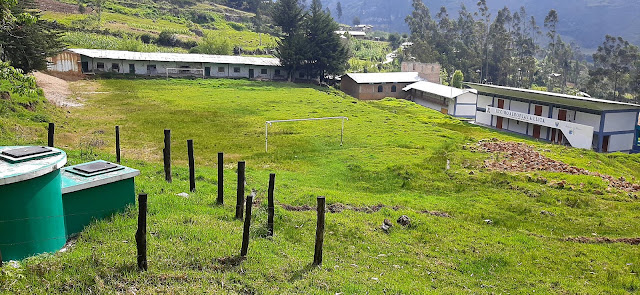 Colegio CIRO ALEGRIA - La Llica