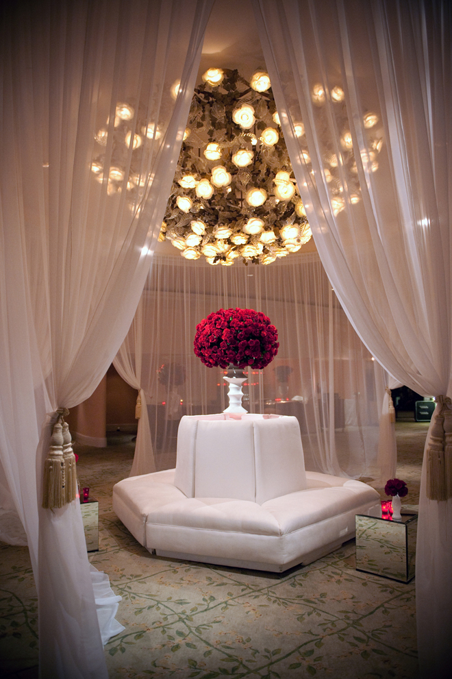 Fabulous Drapery Ideas For Weddings - Part 2 | The Wedding ... Fabulous Drapery Ideas For Weddings - Part 2 | The Wedding ... on Draping Curtains Ideas
id=60245
