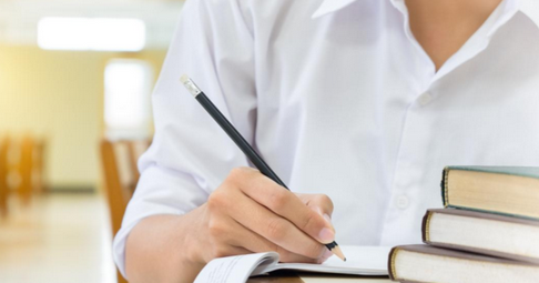 Contoh Soal Menentukan Makna Rujukan Un Bahasa Indonesia Sma 2020