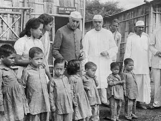 Chacha Nehru with Children 
