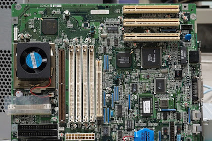 MOTHERBOARD/PAPAN INDUK