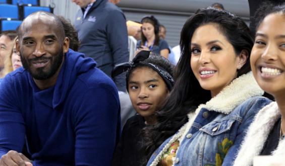  Κόμπι Μπράιαντ: Συντετριμμένη η σύζυγός του Βανέσα – Κλαίει διαρκώς, δεν μπορεί να σταθεί στα πόδια της 