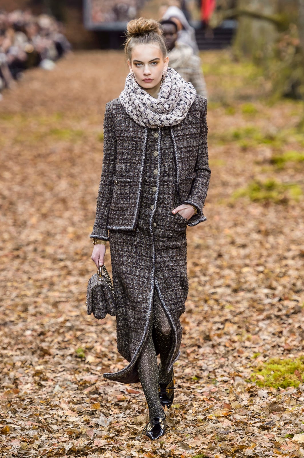 Estrella Imperial bibliotecario Emma Bolt Trends: El bosque de Chanel en la Paris Fashion Week