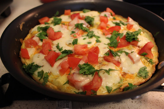 Chipotle Sausage, Scallion, and Tomato Frittata | A Hoppy Medium