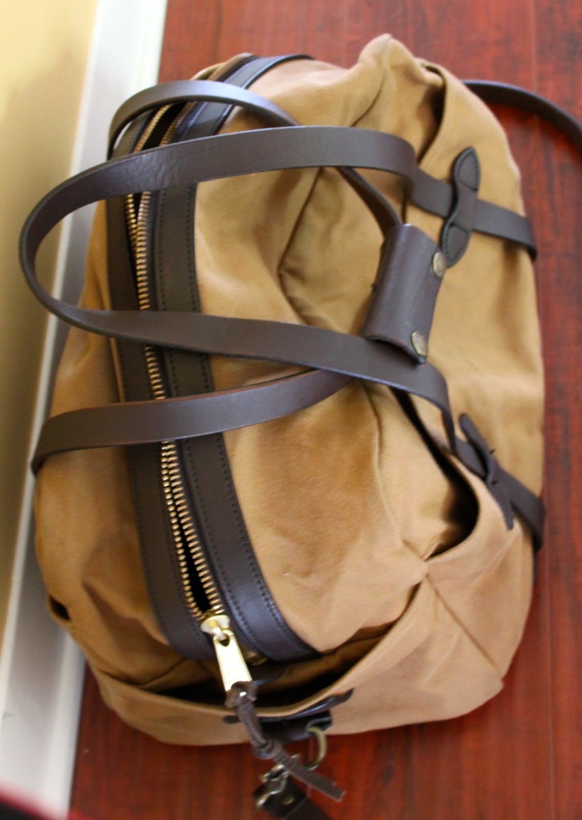 Filson Medium Travel Bag Navy Building Materials Bargain