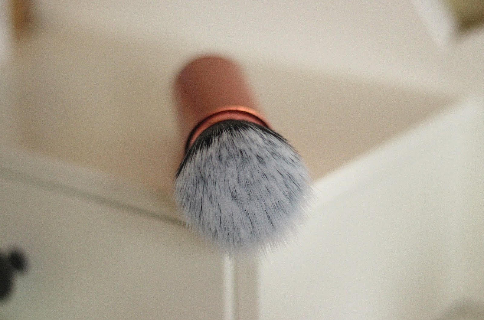 Review Real Techniques Retractable Bronzer Brush The Beauty Informer