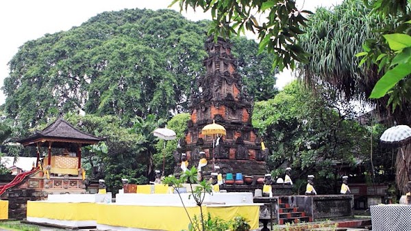 Pura Aditya Jaya: Pura Umat Hindu Terbesar di Jakarta