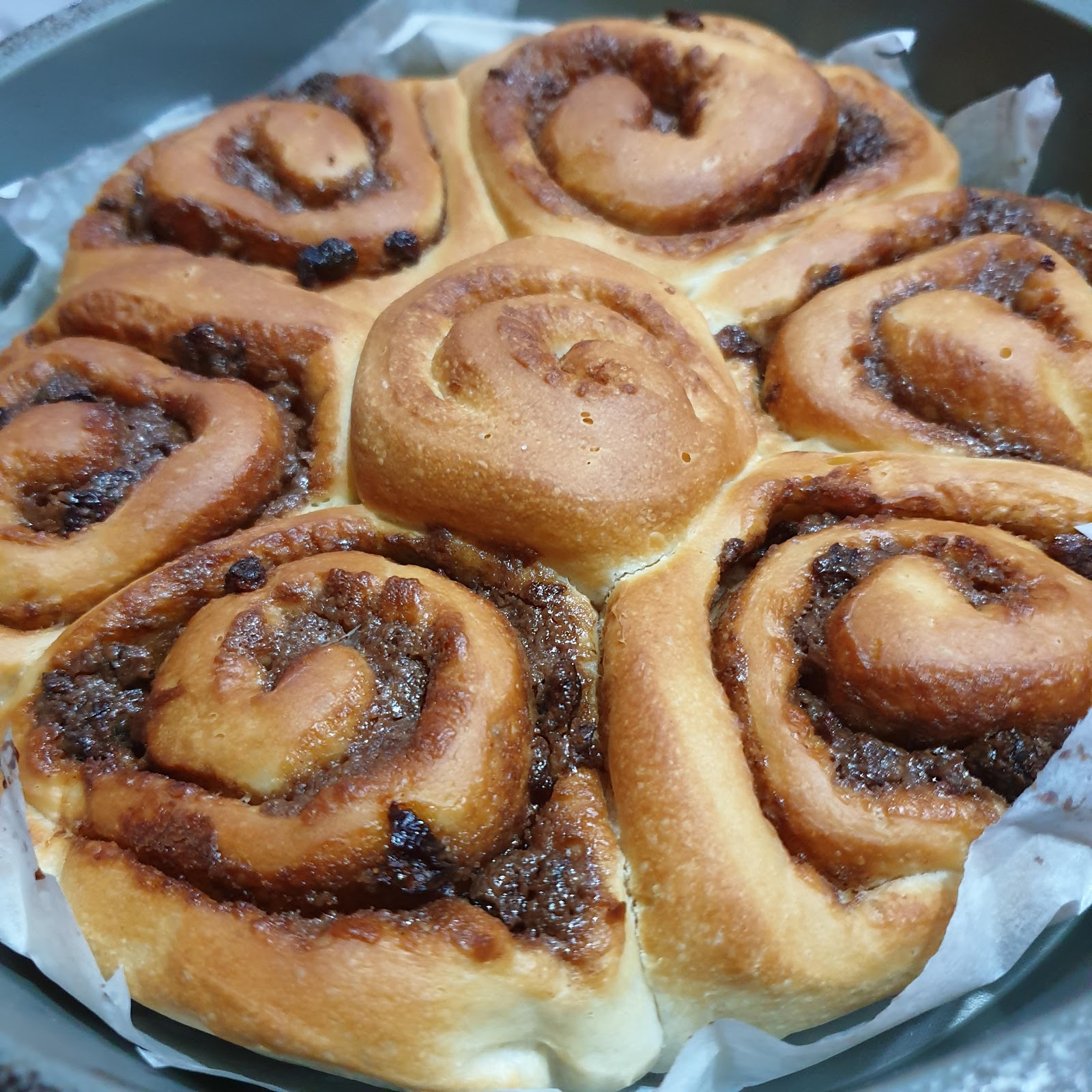 [Recipe] CinnamonChocnut Bread Rolls It's all about food