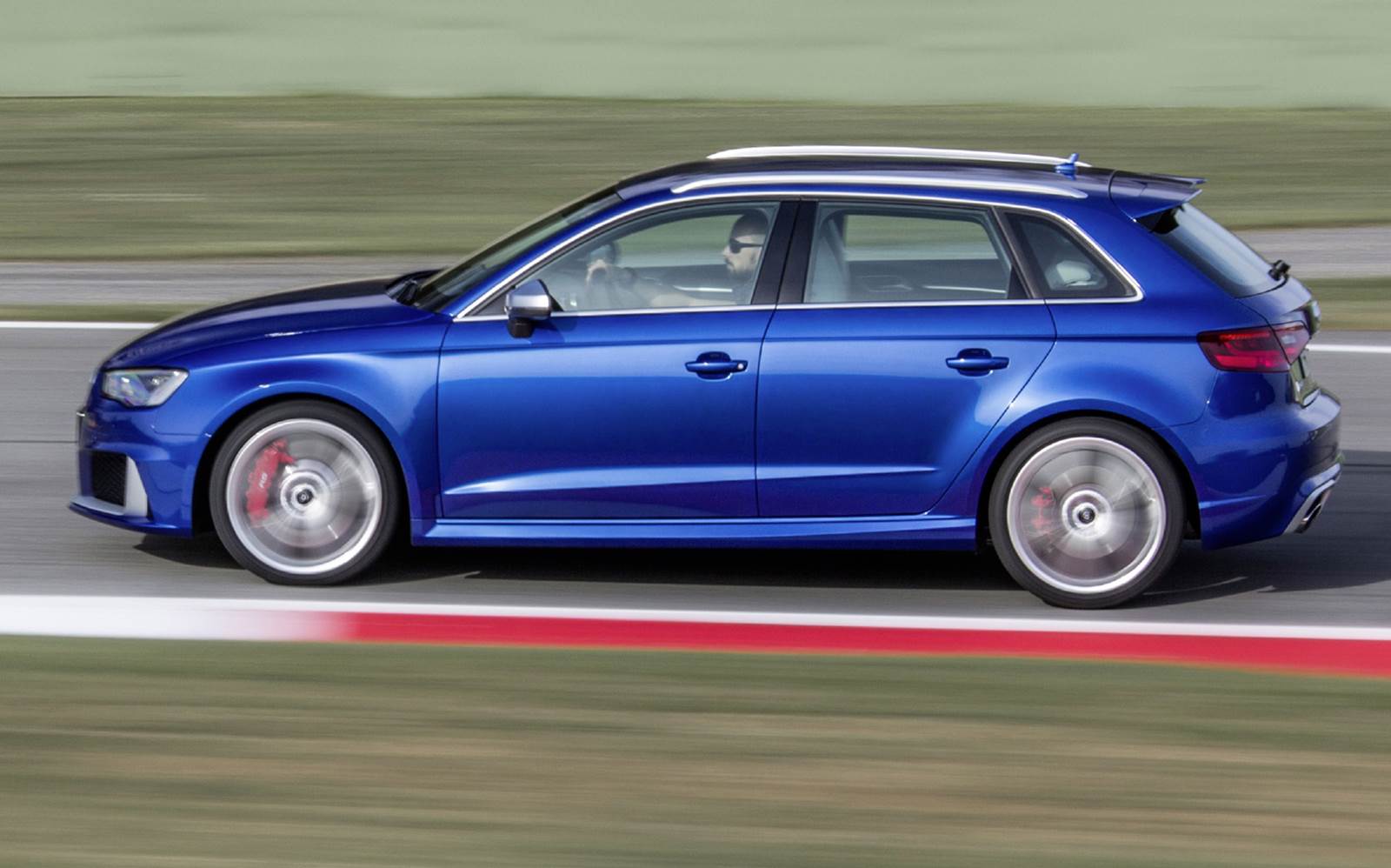 Ranking de Vendas - Fevereiro de 2.016 Audi-RS3-2016%2B(12)