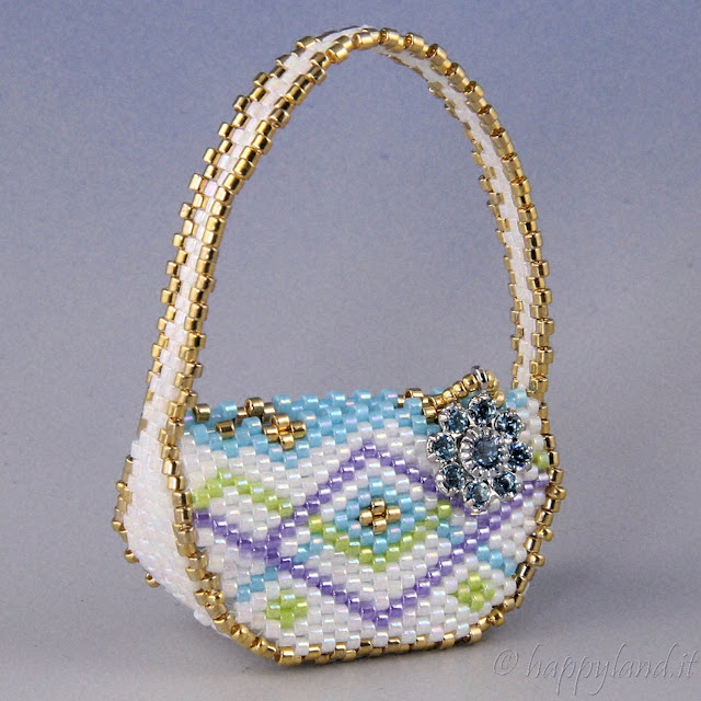 Miniature Beaded Box and Handbag Tutorials by Happyland87 / The Beading Gem
