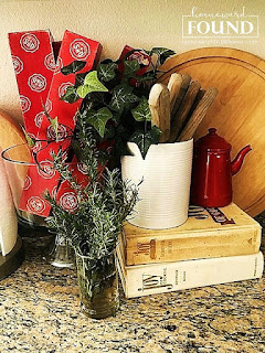 winter home decor, diy decor, home decor, rustic style, farmhouse style, winter, diy, red, color, spice it up, a touch of red