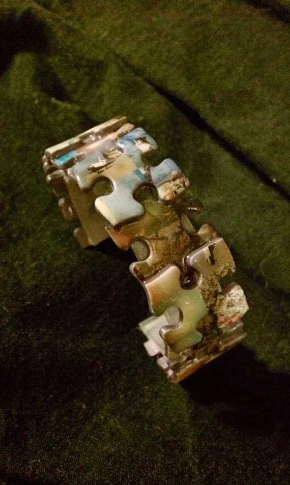 How to Recycle Recycled Jigsaw Puzzle Pieces