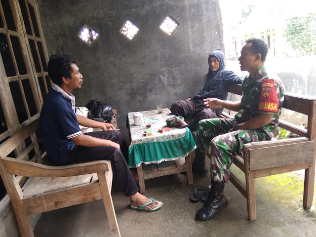 Bina Jaring Ter Babinsa Tegalombo Komsos Di Rumah Warga