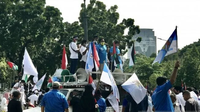 Aksi-Dukung-Palestina-KNPI-Warga-Indonesia-Sepakat-Agresi-Israel-adalah-Pengkhianat