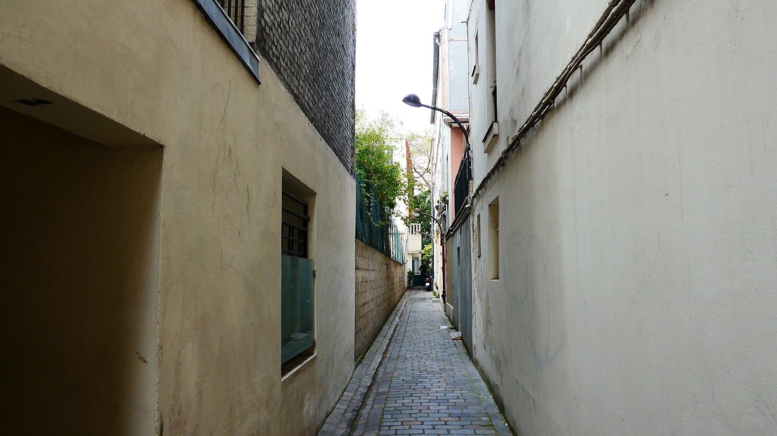 Parisbiseart Impasse SaintFrançois Impasse SainteHenriette