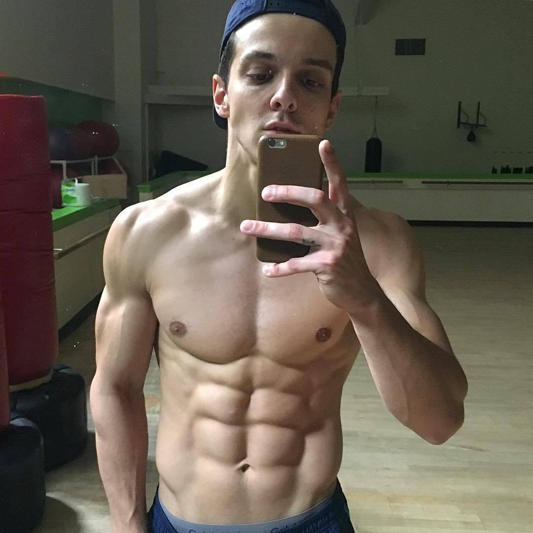 Ripped Abs Selfie ripped-abs-selfie