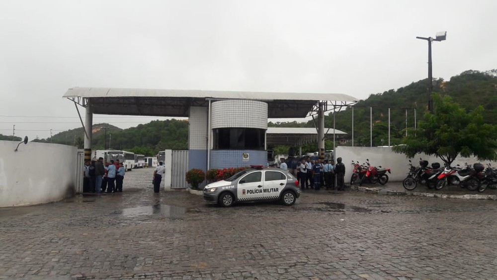 Protestos afetam transporte público e interdita rodovias no RN 1 Foto%2BEdnaldo%2BLima%2BInter%2BTV%2BCabugi