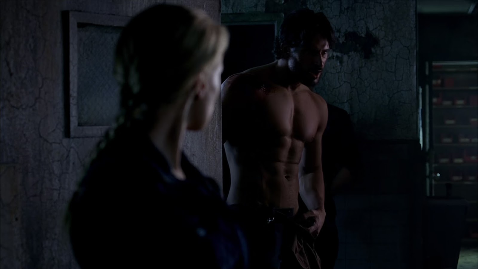Joe Manganiello shirtless in True Blood 5-06 "Hopeless" .