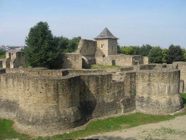 Тронная крепость в Сучаве