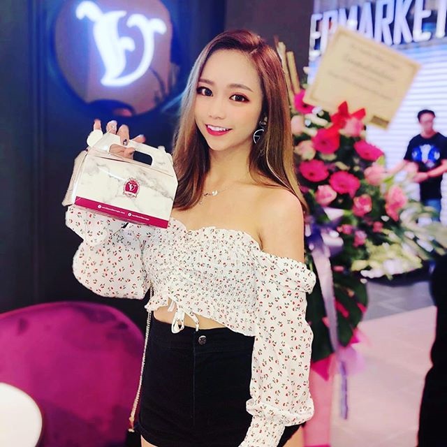 Vanilla Mille Crepe Sunway Velocity Mall, Kuala Lumpur